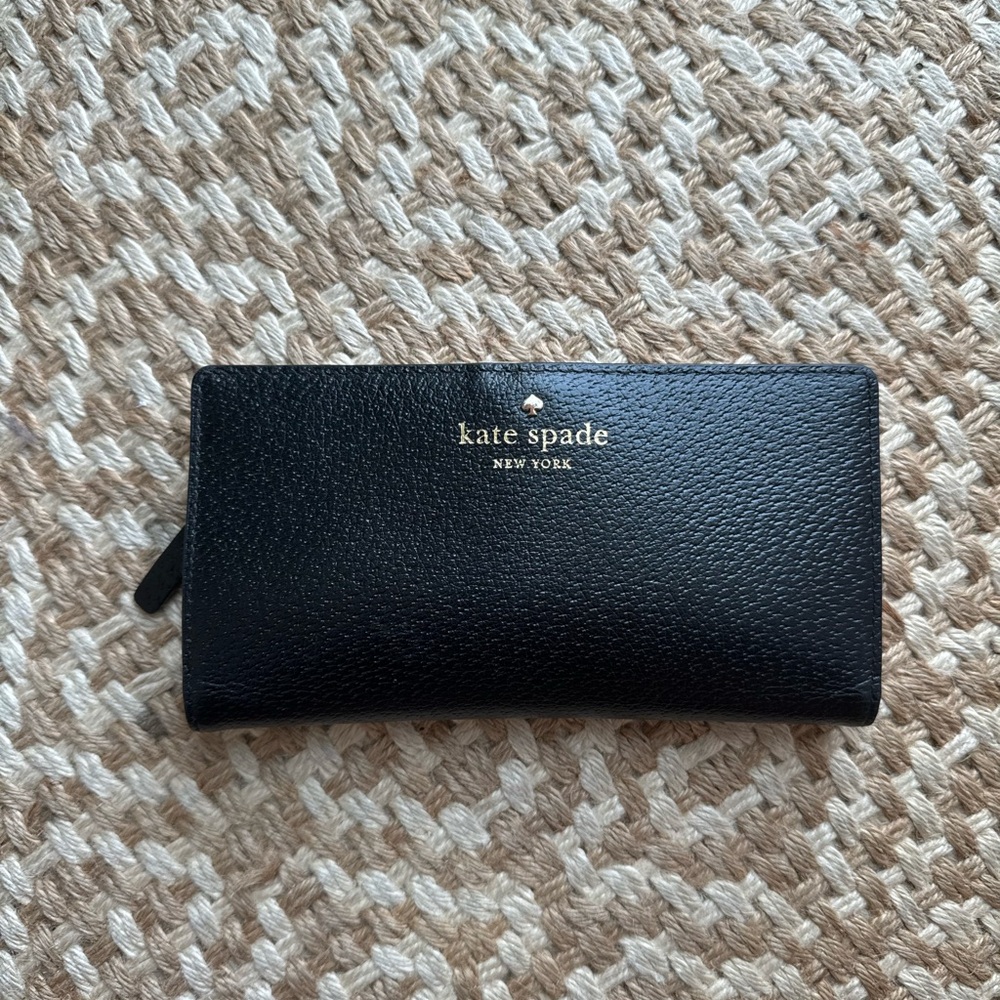 Kate Spade New York Leila Small Slim Bifold Wallet Black